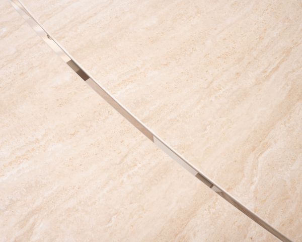 Table extensible 160 à 240 cm rétro chic "Amarello" en pierre frittée et métal champagne