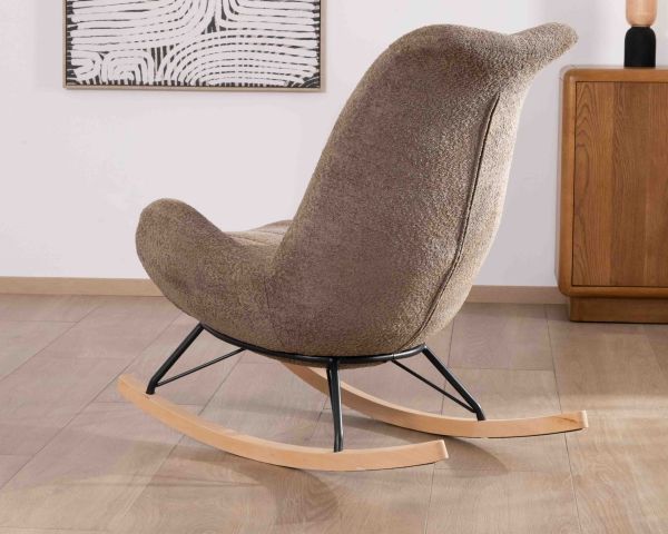 Fauteuil de détente à bascule contemporain en tissu bouclette taupe "Calista"