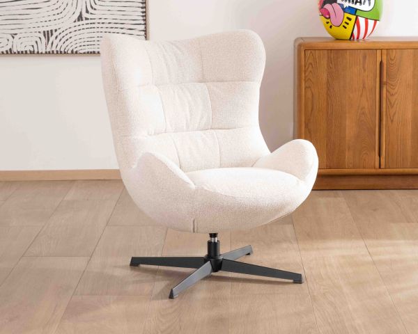 Fauteuil pivotant cocooning en tissu bouclette blanc cassé "Calista" forme enveloppante