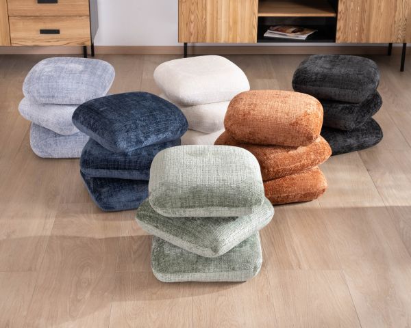Pouf « Flow » tournant à trois niveaux en tissu tramé gris anthracite au toucher doux