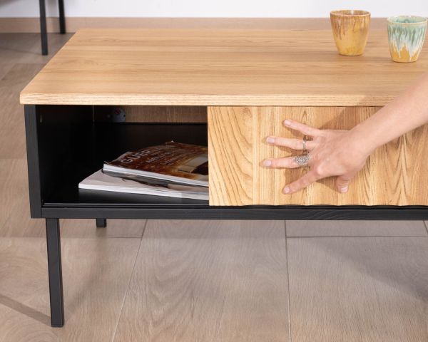 Table basse esprit newtro en bois massif naturel et noir "Sydney" avec portes coulissantes