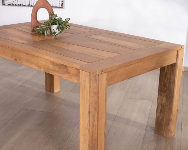 Table de repas extensible en manguier teinte chêne clair "Jappéo" 160 à 250 cm