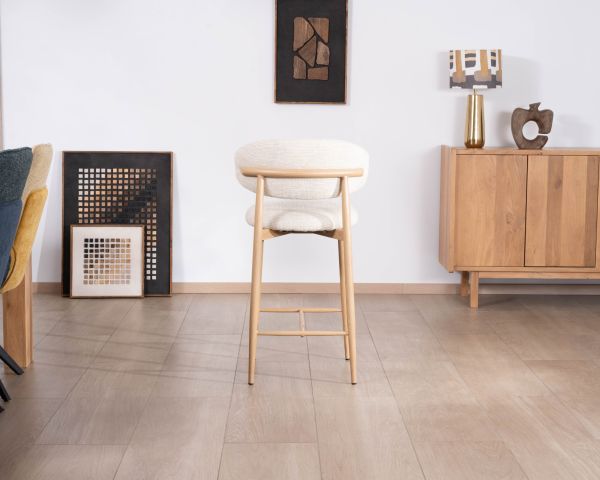 Lot de 2 chaises mi-hauteur style scandinave en tissu blanc cassé "Arpège" pieds métal aspect bois clair