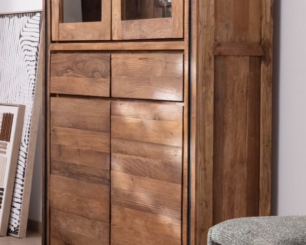 Vaisselier contemporain en teck recyclé et portes vitrées "Kayoa"