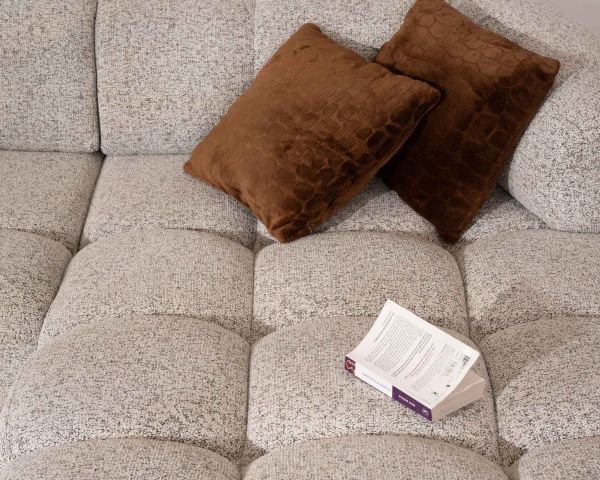 Canapé avec assise électrique et méridienne à droite "Syltan" tissu blanc cassé tramé