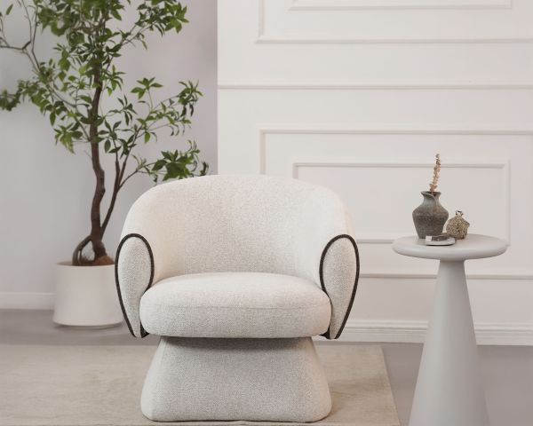 Petit fauteuil lounge en tissu bouclette blanc cassé "Sweet Culture" design enveloppant
