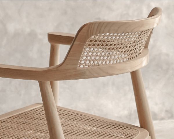Chaise de repas avec accoudoirs design épuré "Vogue" en bois de sungkai