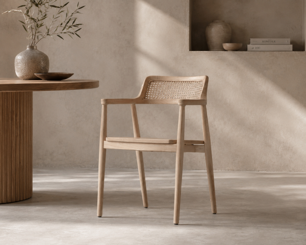 Chaise de repas avec accoudoirs design épuré "Vogue" en bois de sungkai