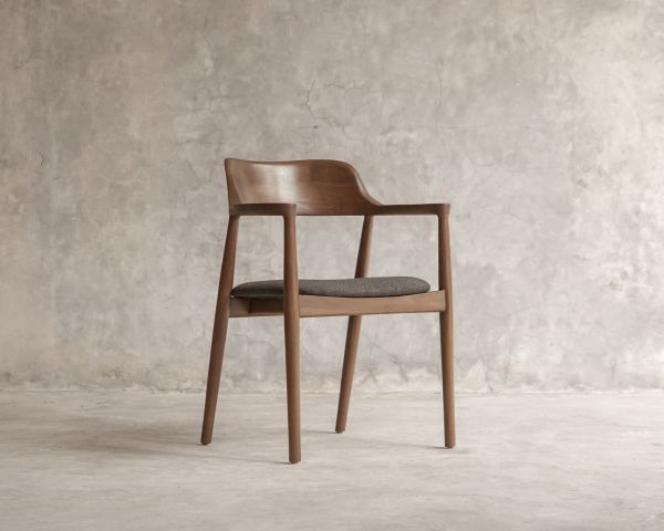 Chaise de repas design épuré avec accoudoirs et assise tissu anthracite "Vogue"
