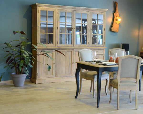 Table de salle à manger en bois - charme naturel pour votre maison