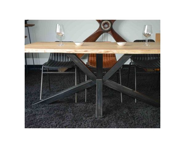 Table industrielle en bois massif - piétement tréteaux