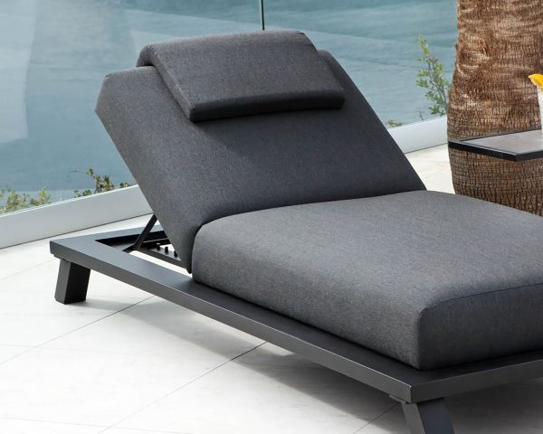 Bain de soleil haut de gamme anthracite tissu Sunbrella "Nusa Pedina"